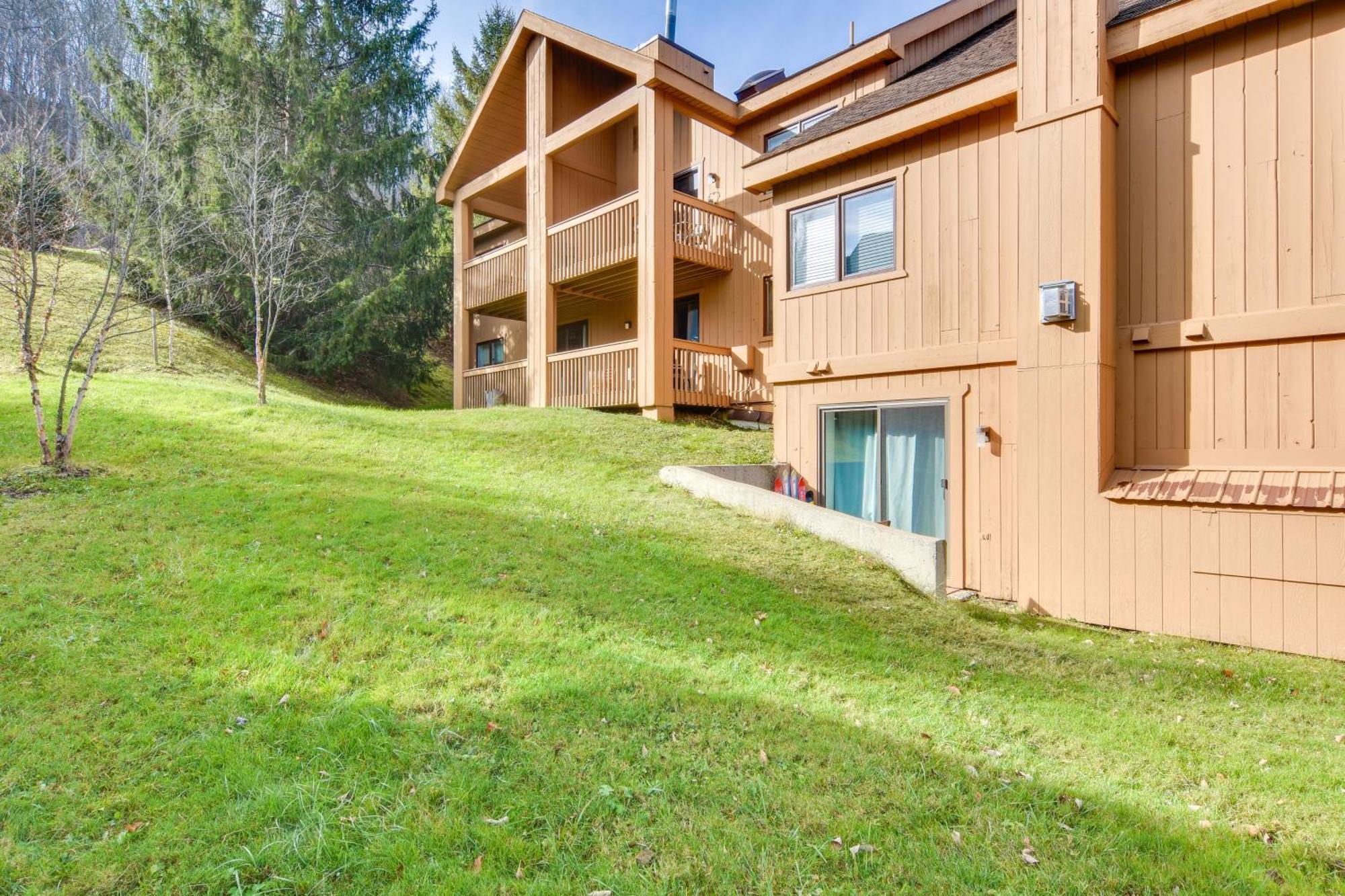 Ski-Inandout And Golf Condo With Aandc At Holiday Valley! เอลลิคอตต์วิลล์ ภายนอก รูปภาพ